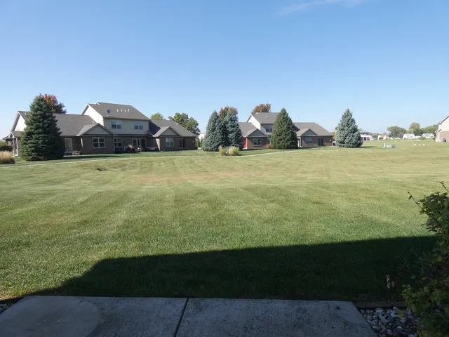 $2,300 | 627 North Edgemere Drive, Bourbonnais, IL 60914