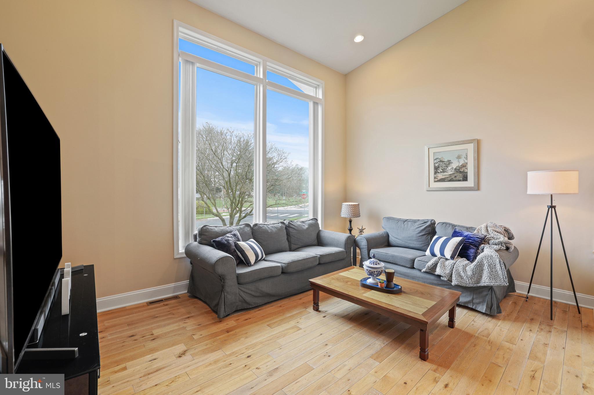 8260 Brattle Road Pikesville, MD 21208 - Photo 5 of 42 Gallery Image 5