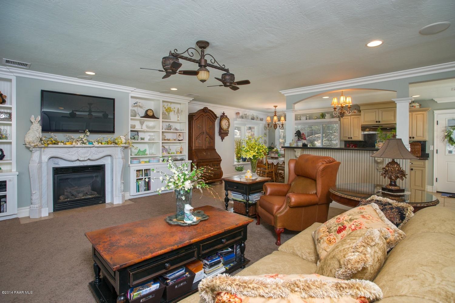 2063 Thumb Butte Road Prescott, AZ 86305 - Photo 4 of 26 Great Room - 2063 Thumb Butte Road