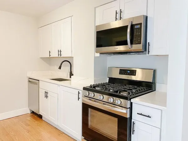 $4,200 | 13 Margaret Street, Unit 3, Boston, MA 02113