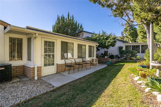 $469,900 | 26856 Oak Branch Circle, Newhall, CA 91321