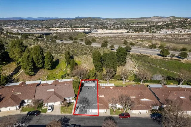 $469,900 | 26856 Oak Branch Circle, Newhall, CA 91321