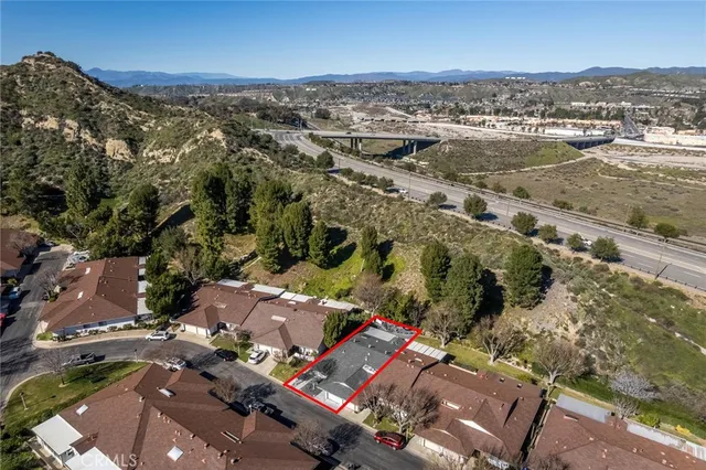 $469,900 | 26856 Oak Branch Circle, Newhall, CA 91321