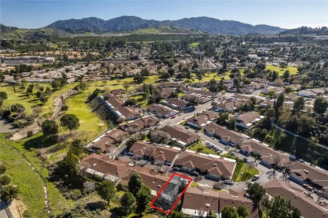 $469,900 | 26856 Oak Branch Circle, Newhall, CA 91321