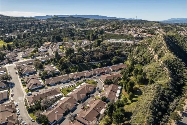 $469,900 | 26856 Oak Branch Circle, Newhall, CA 91321