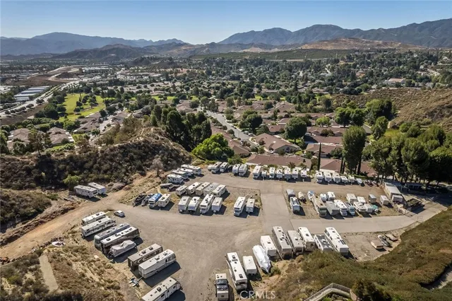 $469,900 | 26856 Oak Branch Circle, Newhall, CA 91321