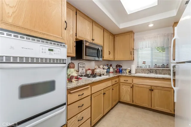 $469,900 | 26856 Oak Branch Circle, Newhall, CA 91321