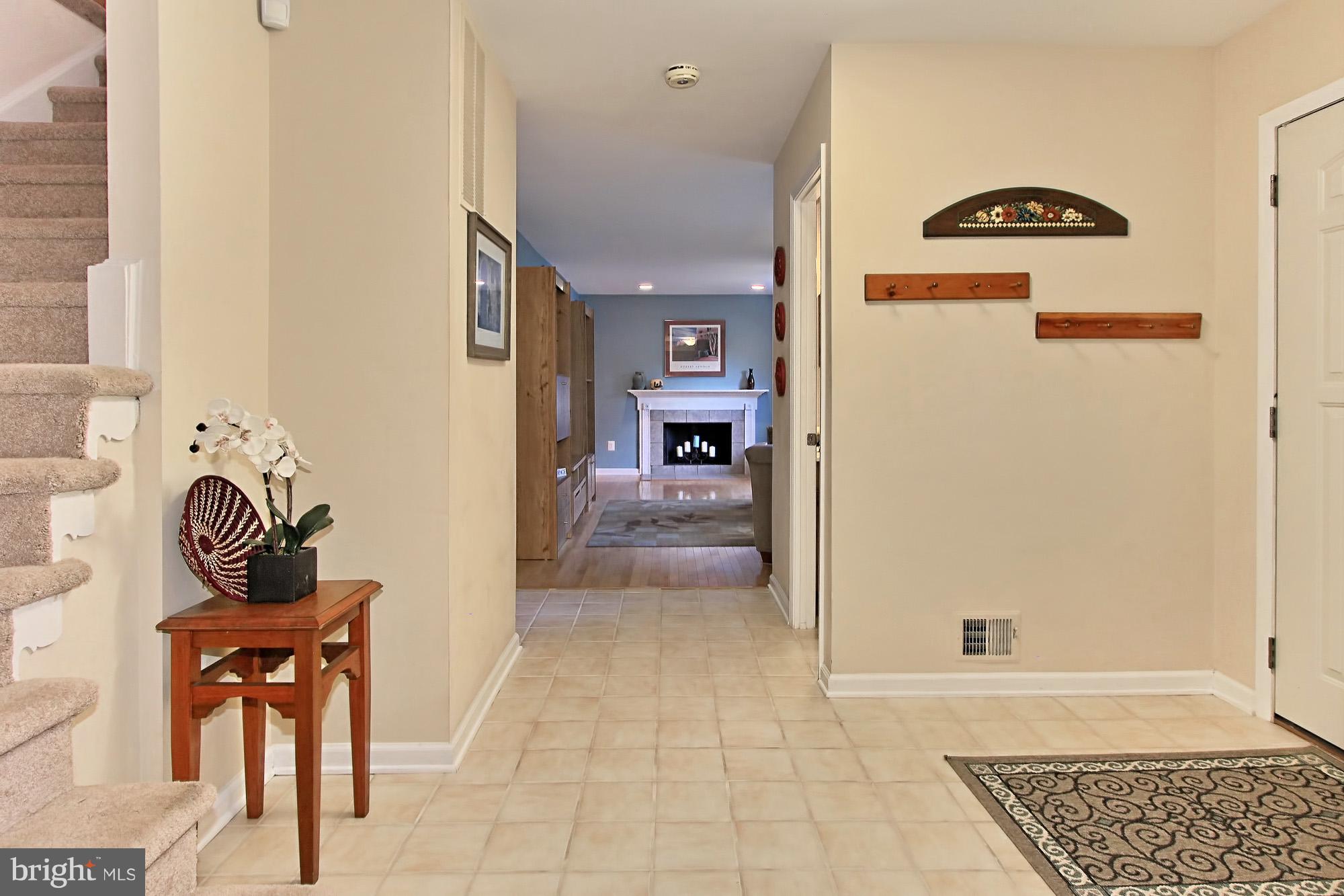 2309 Ballycairne Court Reston, VA 20191 - Photo 2 of 29 Welcoming Open Foyer