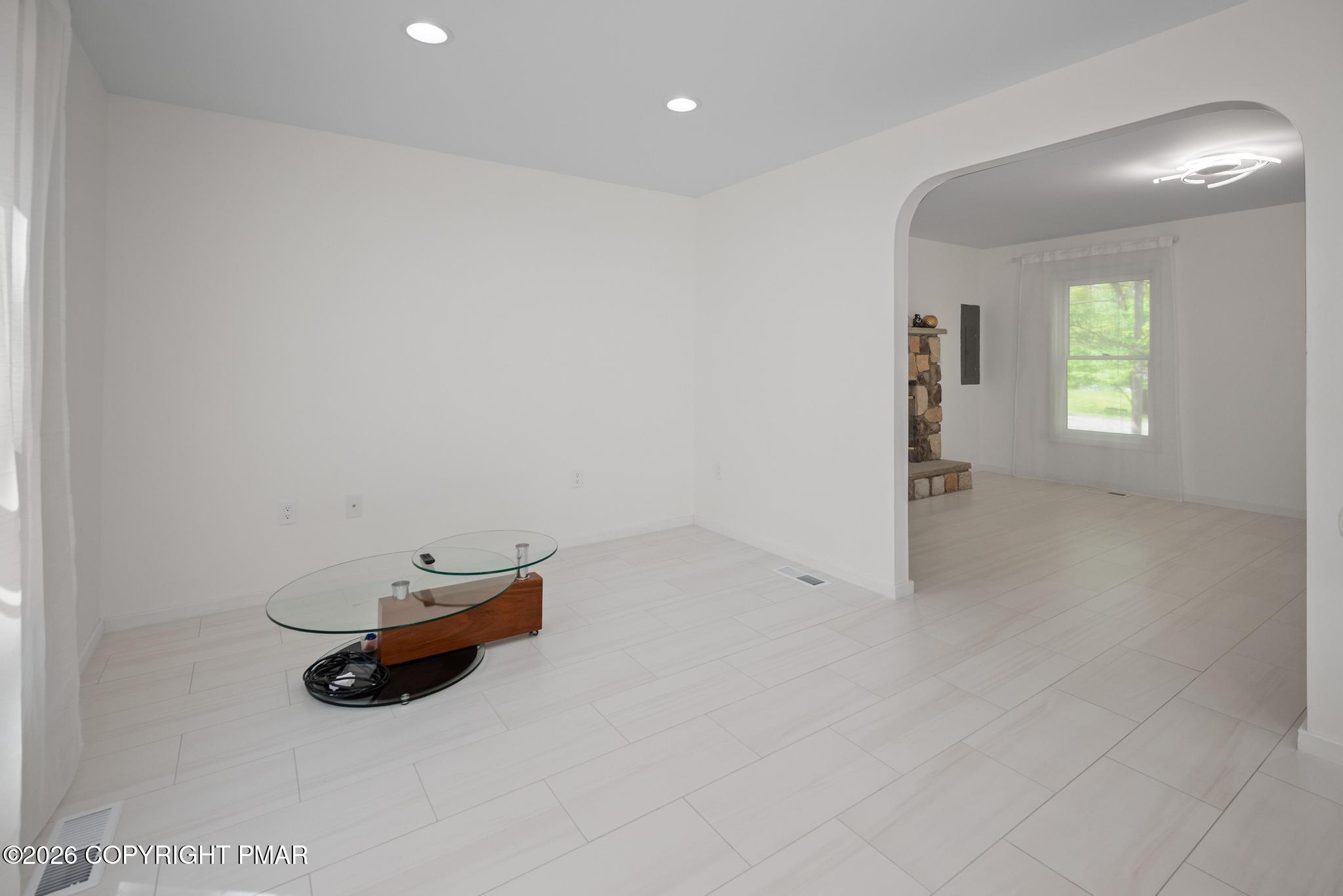 2312 Cramer Court Bushkill, PA 18324 - Photo 16 of 37