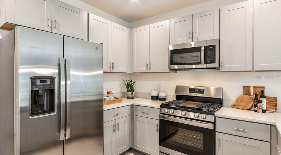 13807 Shellmore Avenue Palmetto, FL 34221 - Photo 7 of 17