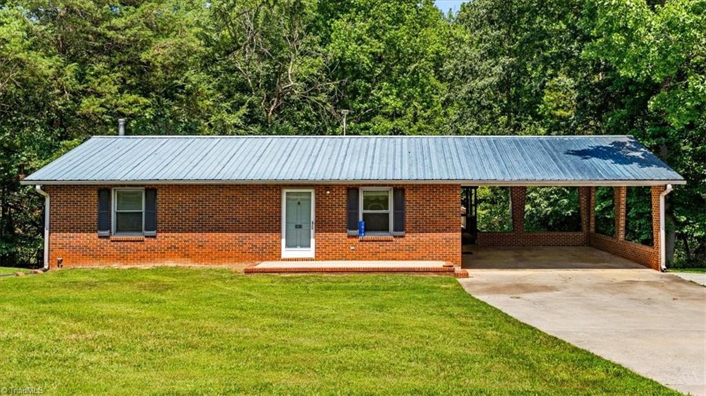 1013 Gladstone Road Mocksville, NC 27028 - Photo 1 of 48