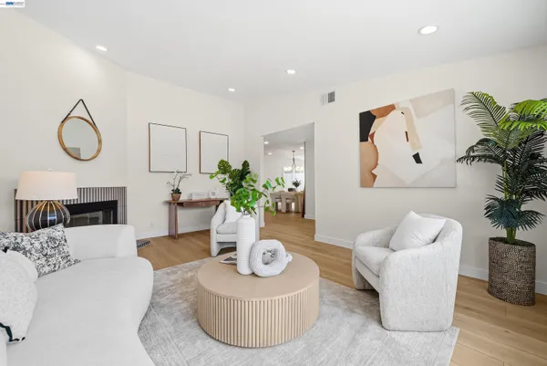 $1,398,000 | 32419 Woodland Drive, Union City, CA 94587