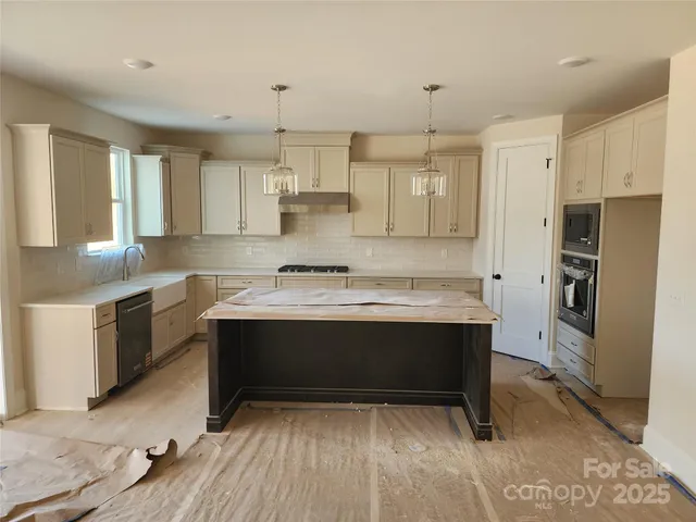 $799,900 | 5020 Carolina North Drive, Gastonia, NC 28056