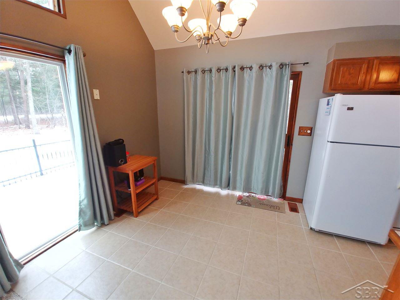 396 West Wackerly Road Sanford, MI 48657 - Photo 13 of 27 31339337-12.JPG