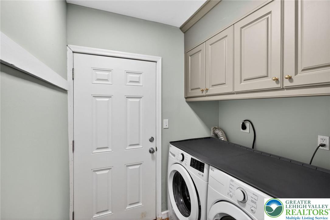 6125 Weaversville Road Bethlehem, PA 18017 - Photo 13 of 56