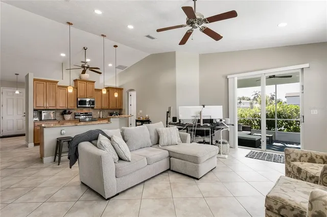 $579,900 | 601 Hamlin Street, Nokomis, FL 34275