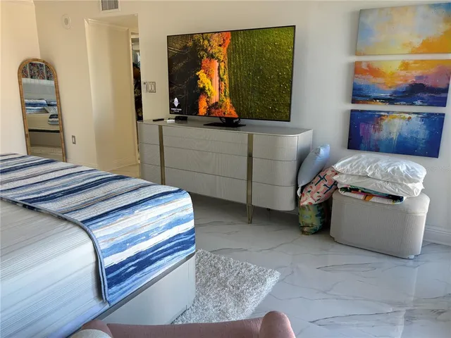 a view of a room with an empty space