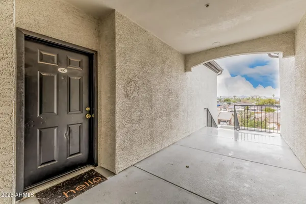 $1,677 | 3302 North 7th Street, Unit 307, Phoenix, AZ 85014