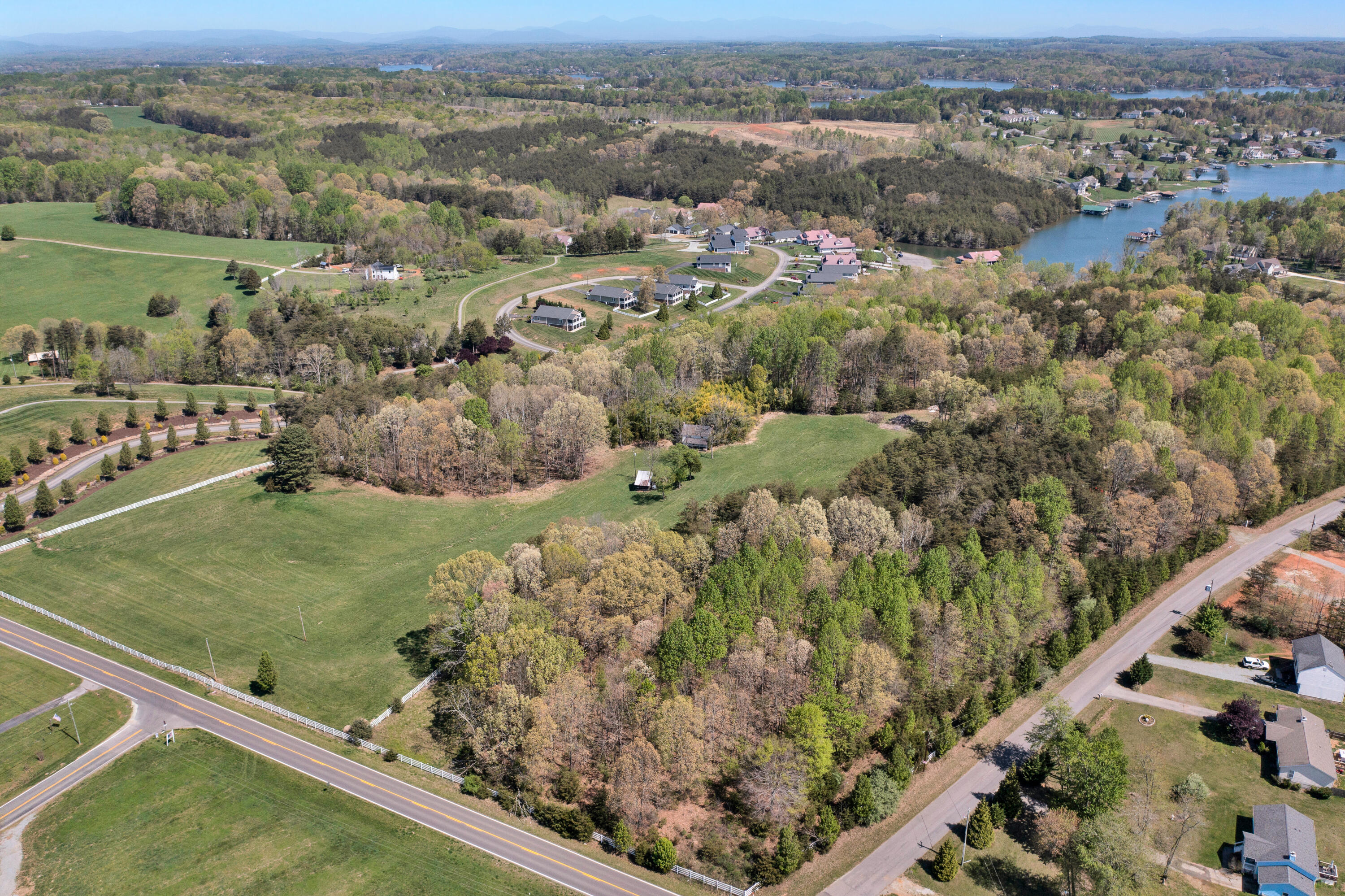 5779 Scruggs Road Moneta, VA 24121 - Photo 6 of 27 03-041520240019