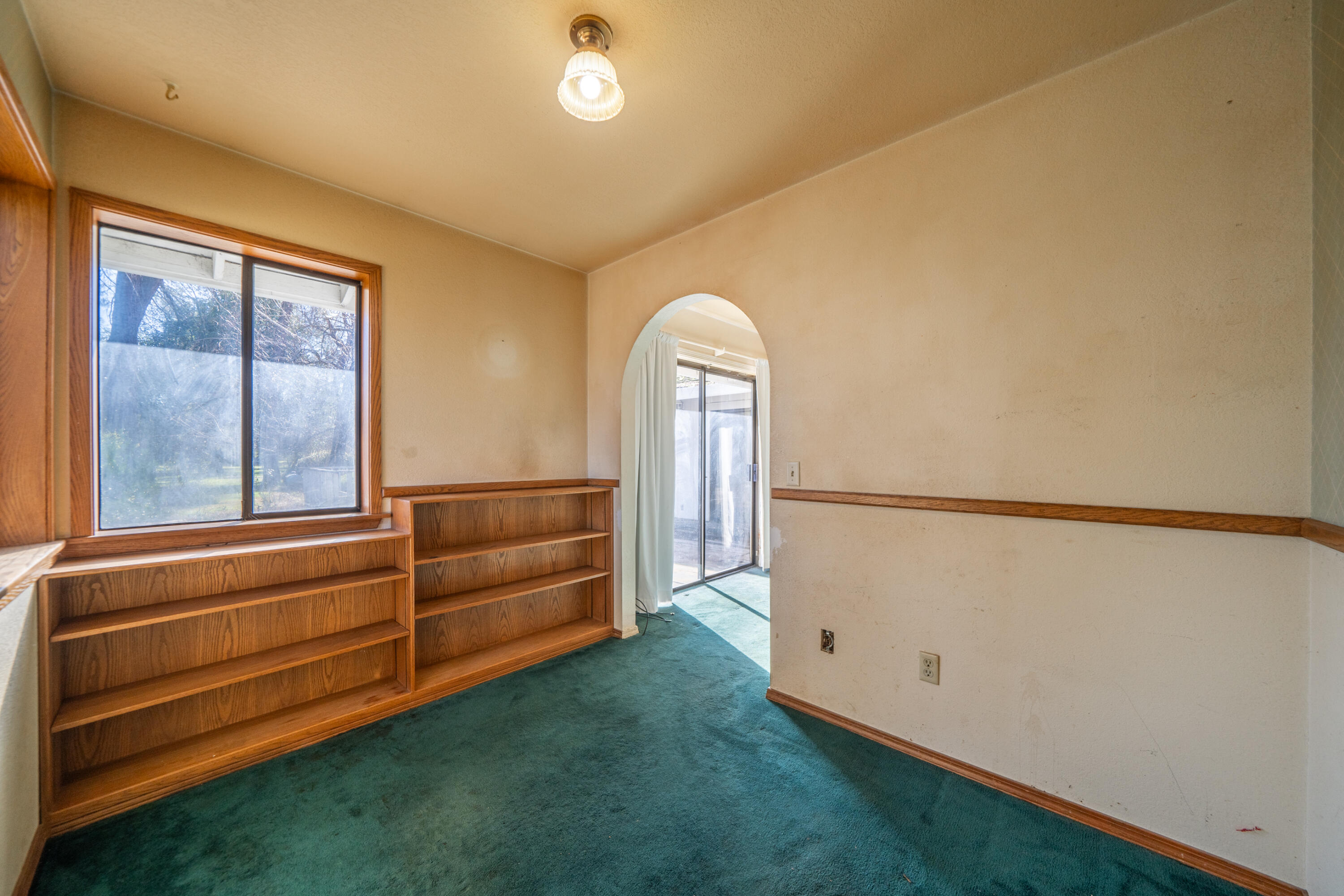 8293 Deschutes Road Palo Cedro, CA 96073 - Photo 35 of 88 Office area off primary bedroom
