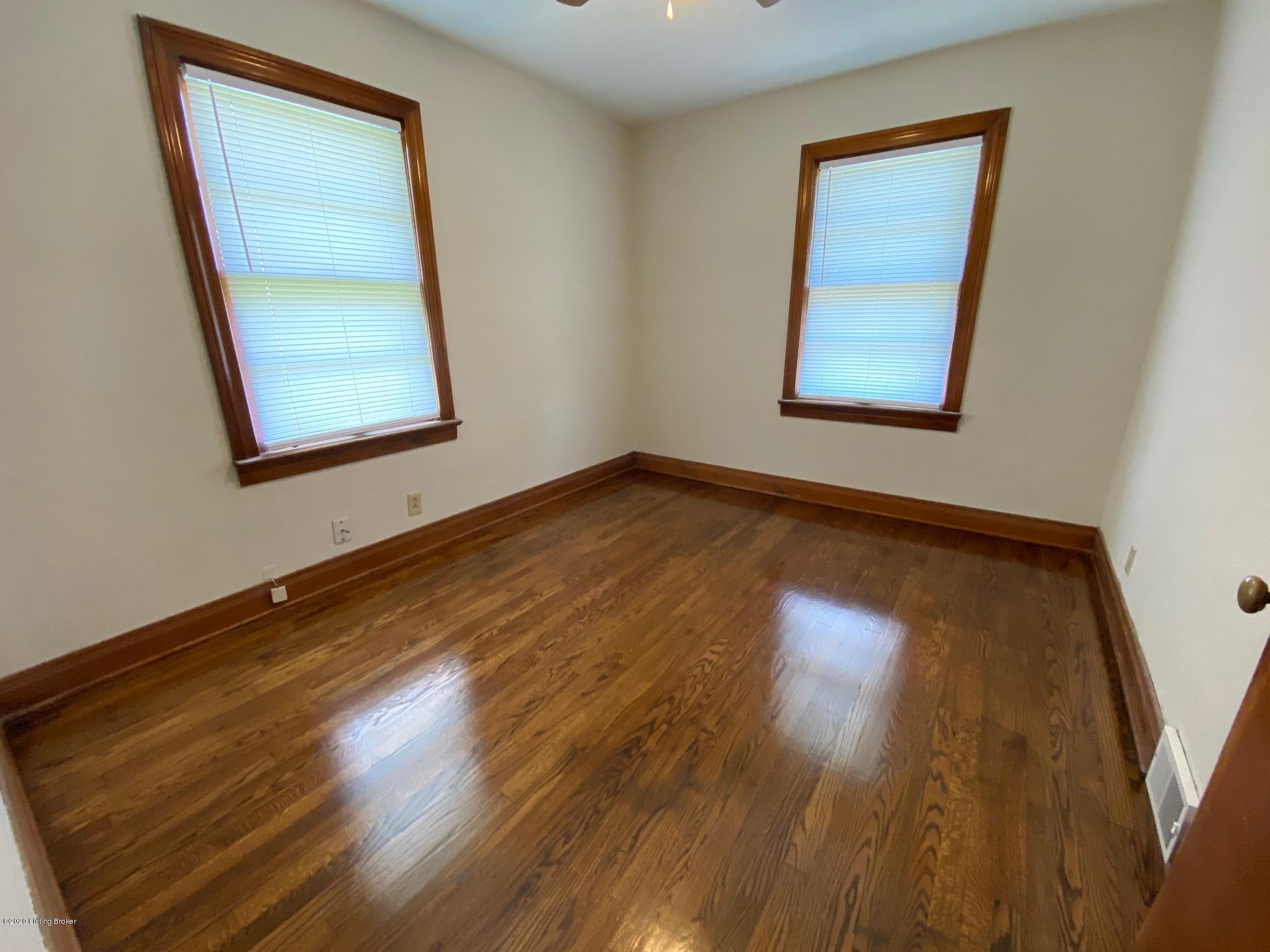 5847 New Cut Road Louisville, KY 40214 - Photo 26 of 39 IMG_0117