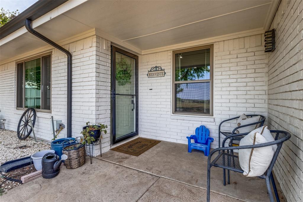 6482 County Road 321 Valley View, TX 76272 - Photo 5 of 40
