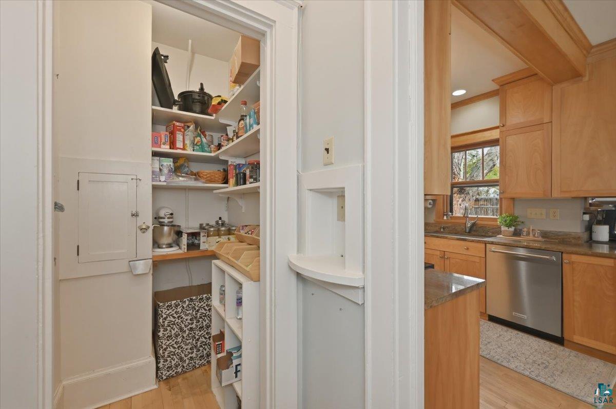 4203 Robinson Street Duluth, MN 55804 - Photo 16 of 50 Pantry