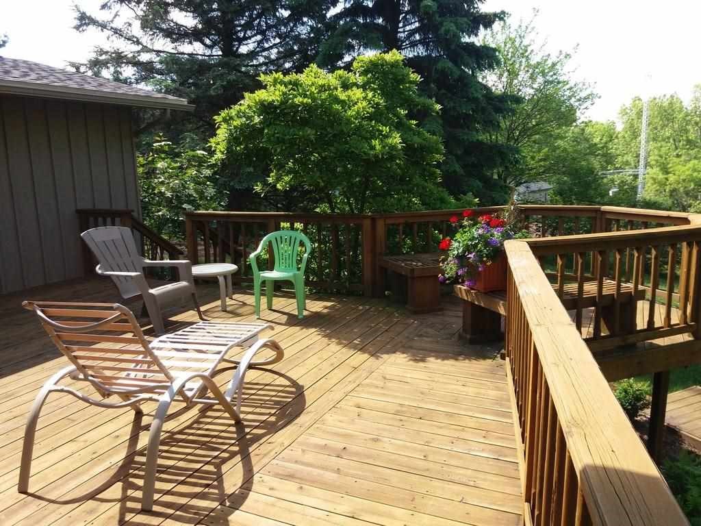 9349 Mabley Hill Road Fenton, MI 48430 - Photo 6 of 45 Rear Deck