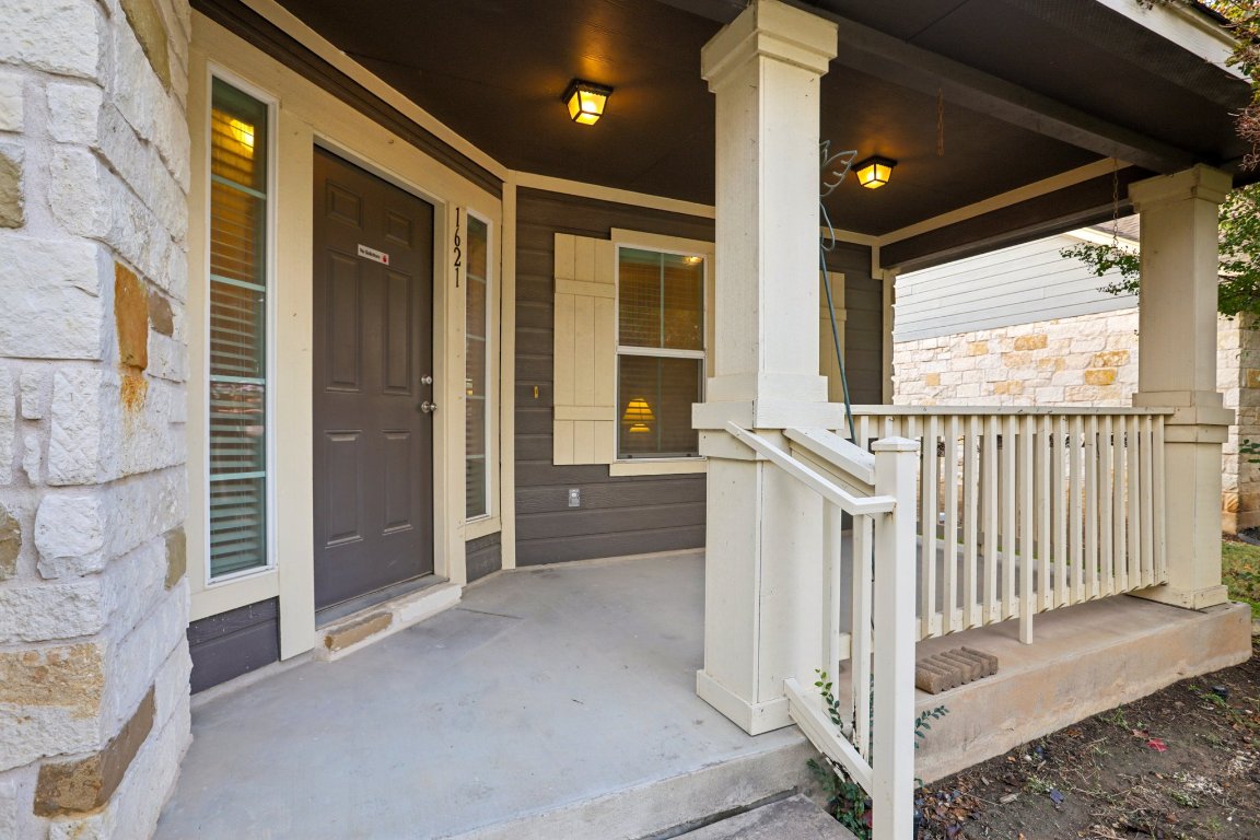 1621 Big Thicket Drive Cedar Park, TX 78613 - Photo 5 of 37 a view of entryway