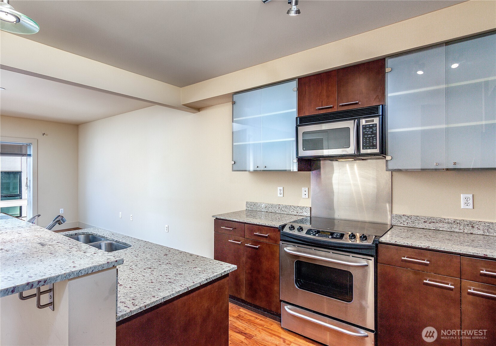 159 Denny Way, Unit 214 Seattle, WA 98109 - Photo 6 of 16