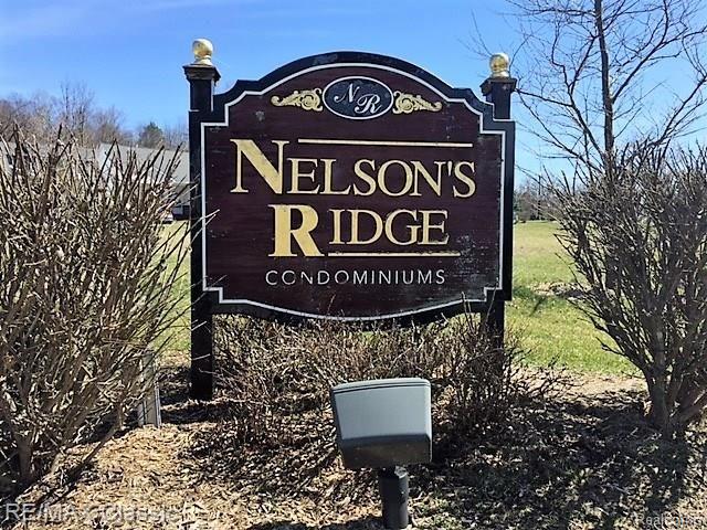 809 Nelson's Ridge Drive, Unit 7 Howell, MI 48843 - Photo 3 of 23 IMG_1154.jpg