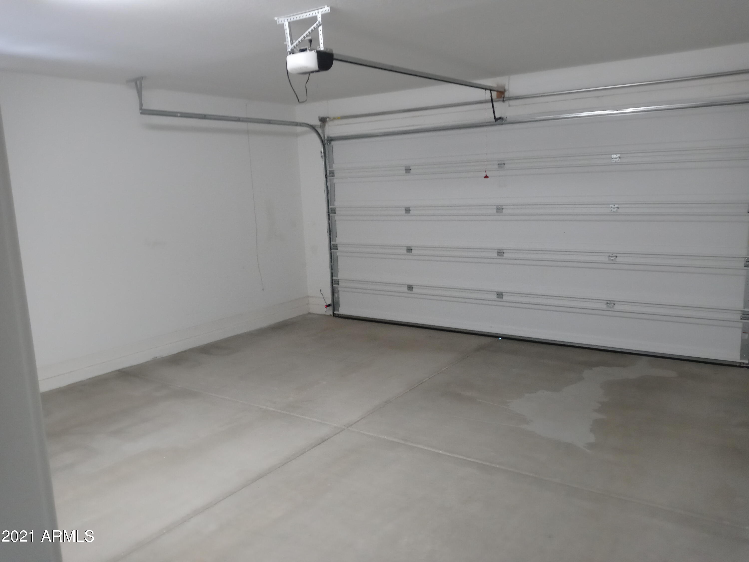 4134 South Neutron Mesa, AZ 85212 - Photo 11 of 17 garage