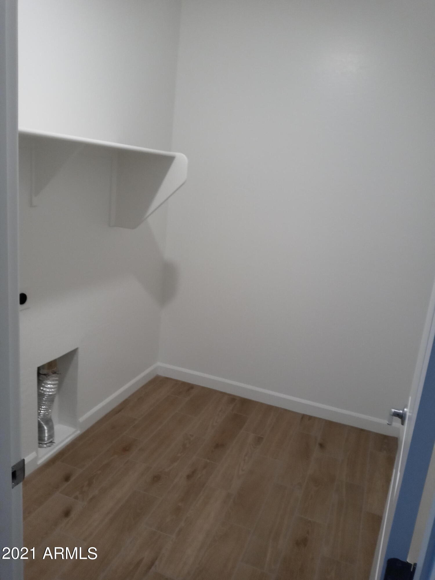 4134 South Neutron Mesa, AZ 85212 - Photo 16 of 17 laundry room