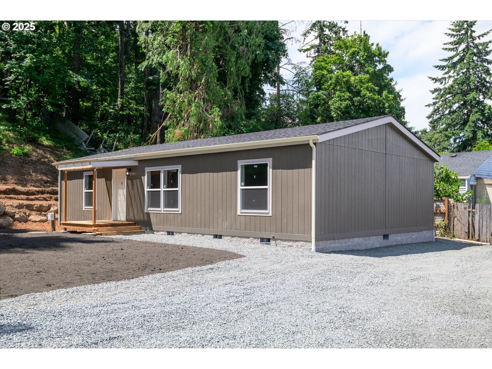33652 Row River Road Cottage Grove, OR 97424 - Photo 3 of 35