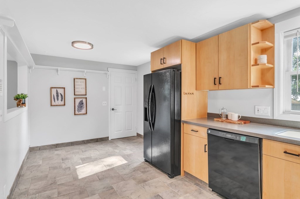 56 Louis Road Springfield, MA 01118 - Photo 18 of 36 Gallery Image 18
