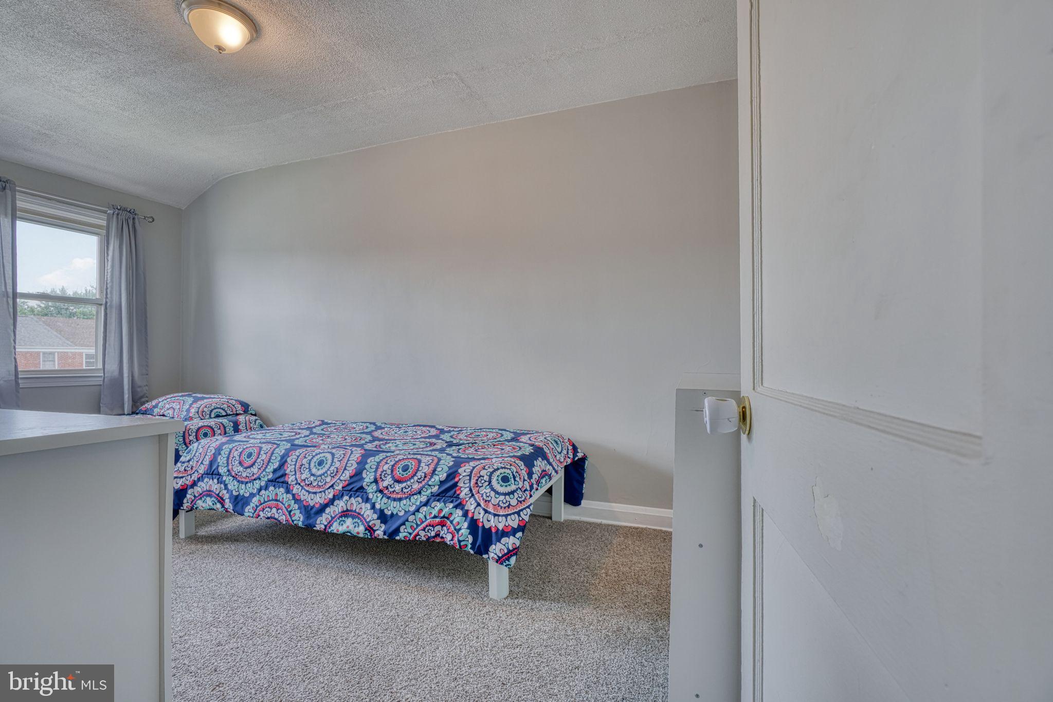 911 Arncliffe Road Essex, MD 21221 - Photo 13 of 26 Bedroom #2