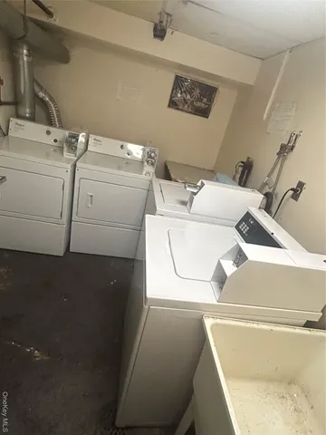 $2,850 | 33 Horatio Street, Unit 2L, Yonkers, NY 10710