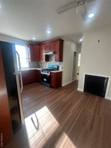 $2,850 | 33 Horatio Street, Unit 2L, Yonkers, NY 10710