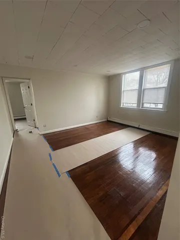 $2,850 | 33 Horatio Street, Unit 2L, Yonkers, NY 10710