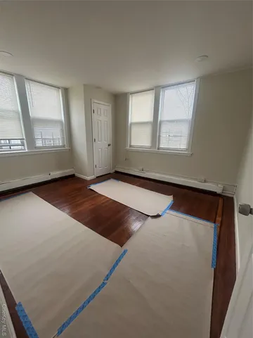 $2,850 | 33 Horatio Street, Unit 2L, Yonkers, NY 10710