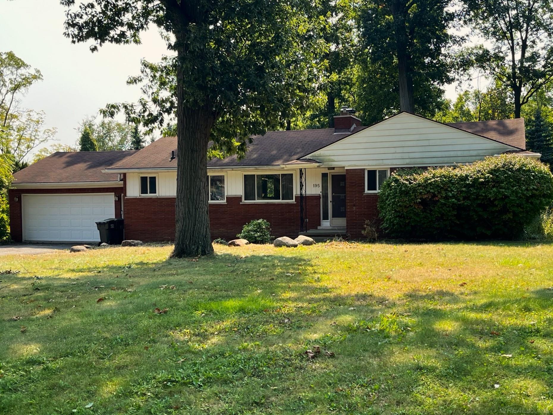 195 Windsor Road Rochester Hills, MI 48307 - Photo 1 of 23