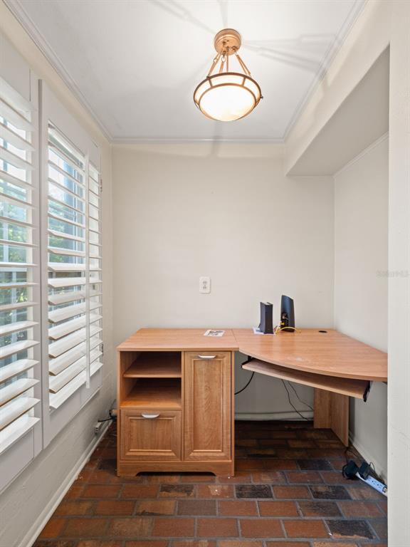517 Derry Down Road Orlando, FL 32806 - Photo 35 of 39 Gallery Image 35