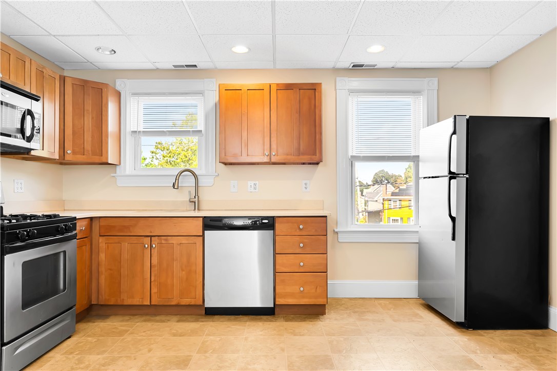 311 Highland Avenue, Unit 1 Providence, RI 02906 - Photo 14 of 14