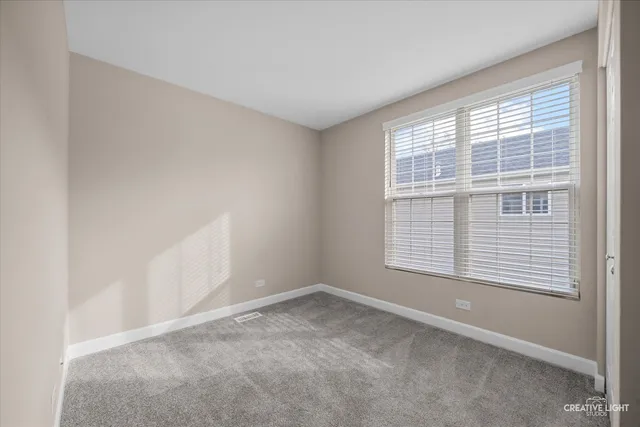 $2,075 | 1636 Linden Park Lane, Unit 1636, Aurora, IL 60504