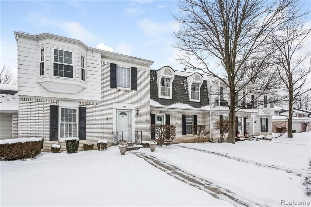 108 Manor Way Rochester, MI 48309 - Photo 2 of 32
