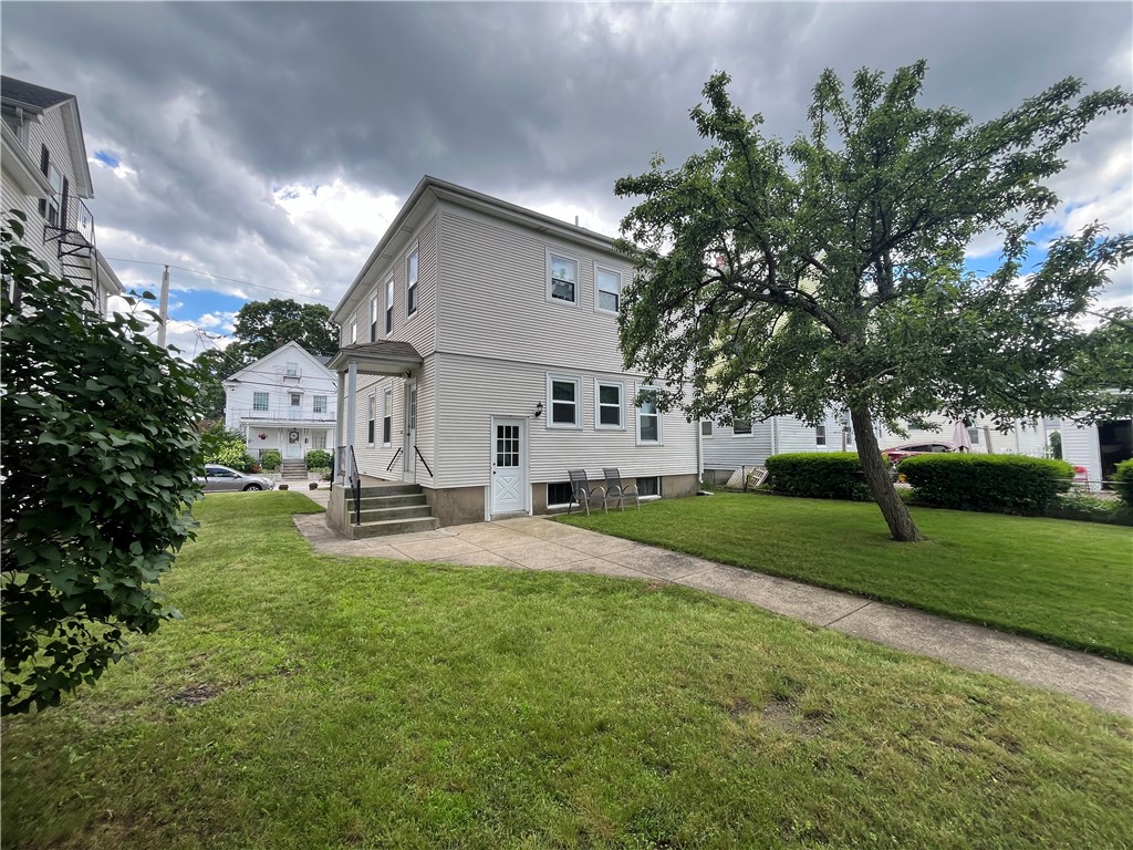 72 Chaplin Street Pawtucket, RI 02861 - Photo 3 of 12 Gallery Image 3