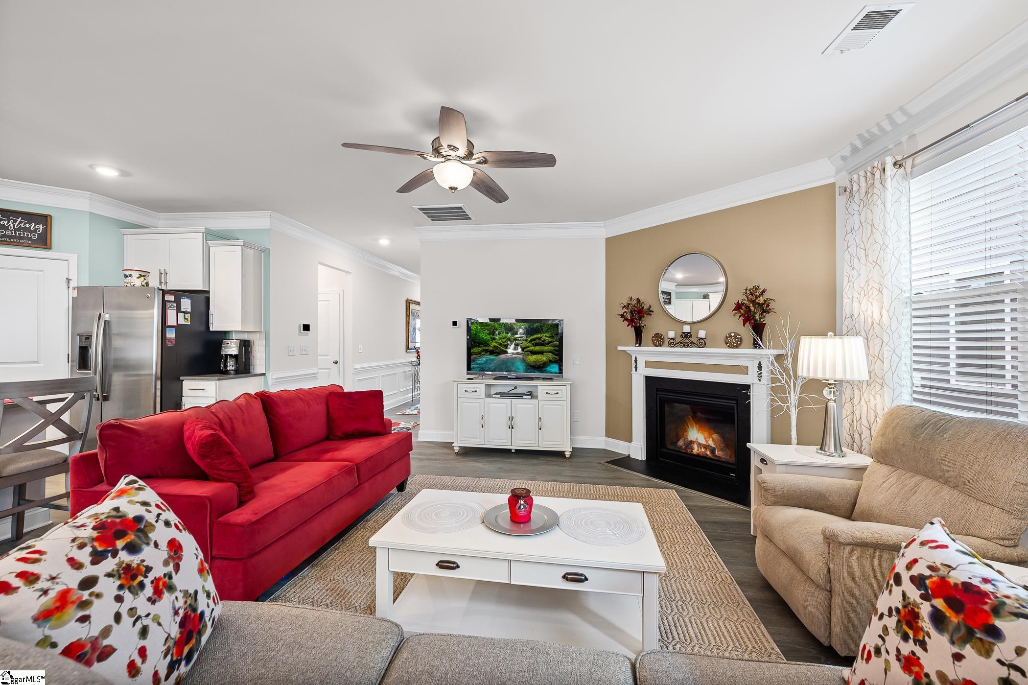 607 Raleighwood Lane Simpsonville, SC 29681 - Photo 6 of 44 Gallery Image 6