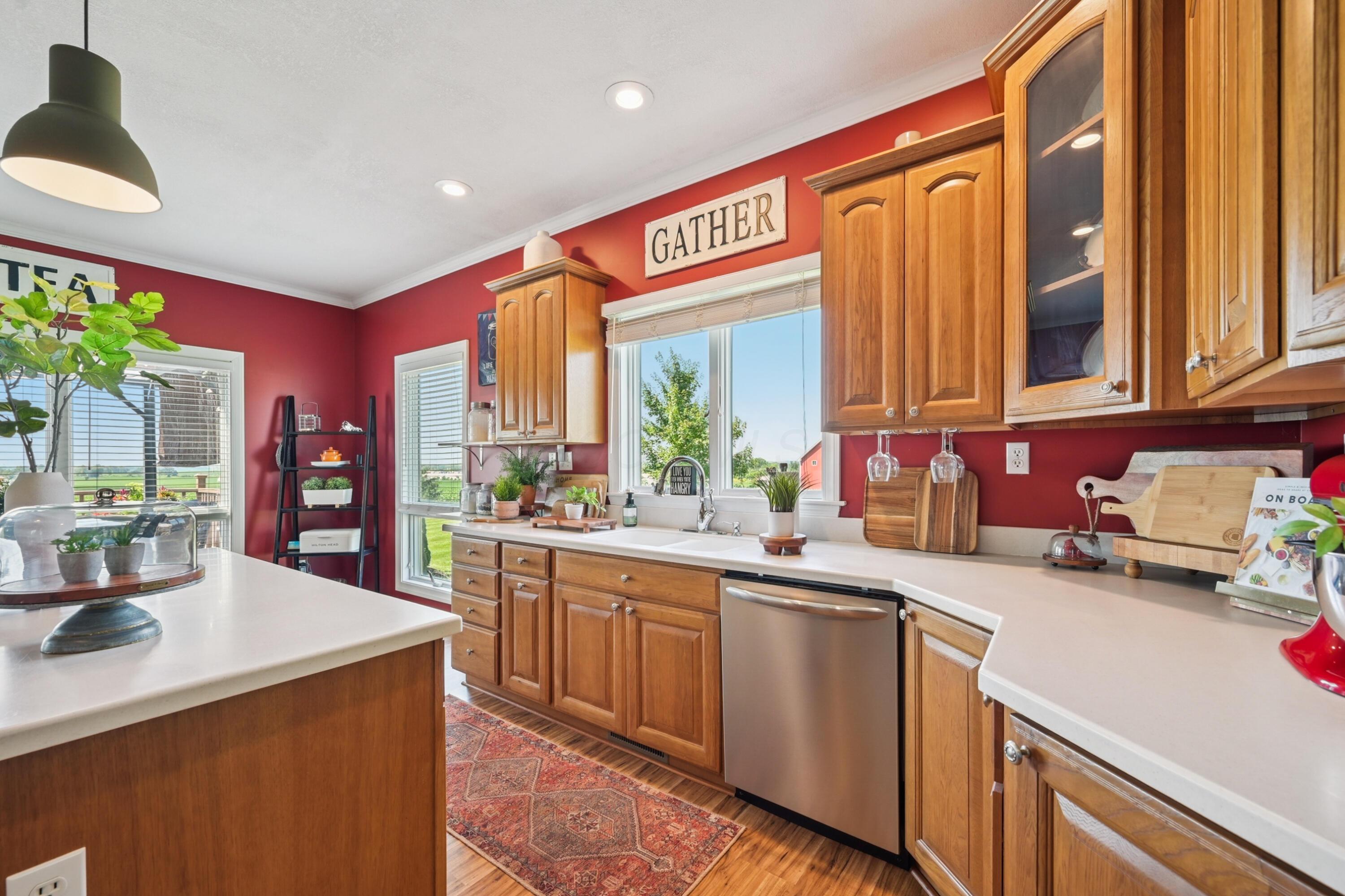 564 National Road Southeast Hebron, OH 43025 - Photo 20 of 106 Kitchen