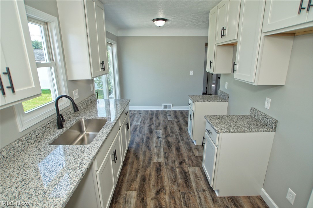 30317 Barjode Road Willowick, OH 44095 - Photo 6 of 25
