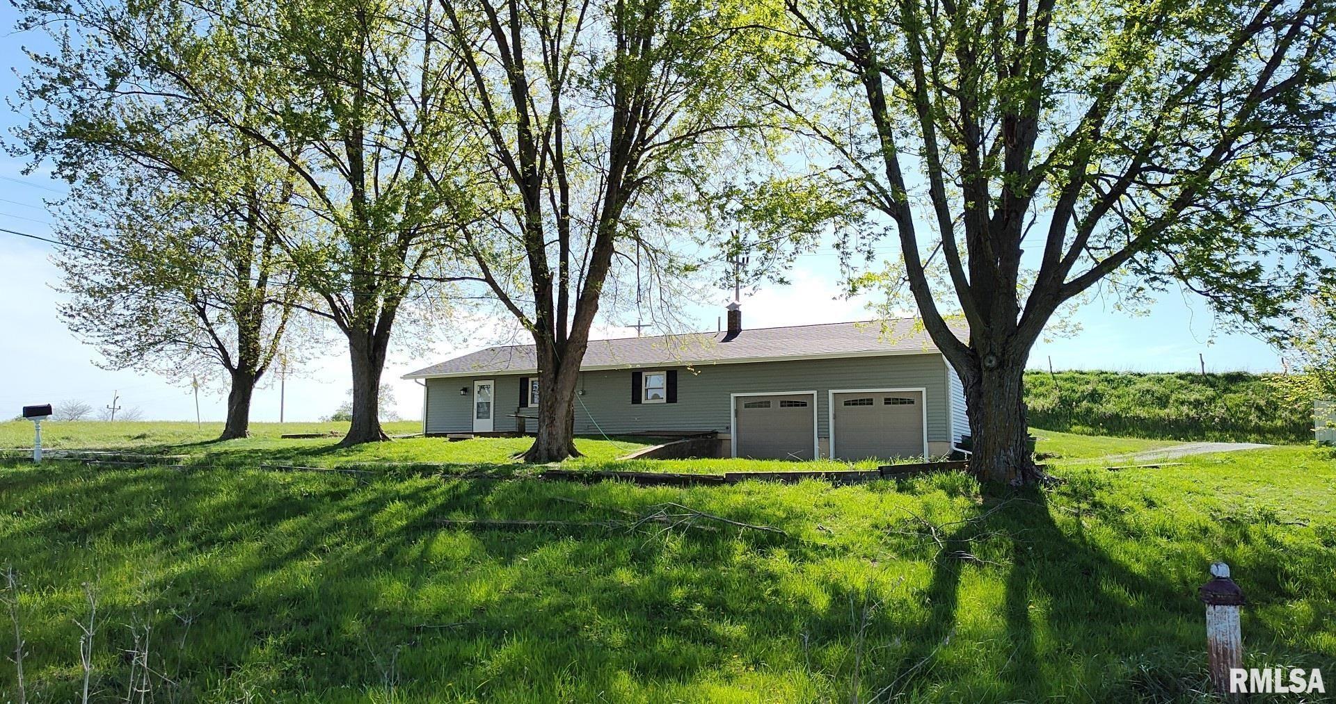 1702 East County Road Carthage, IL 62321 - Photo 4 of 16 Gallery Image 4